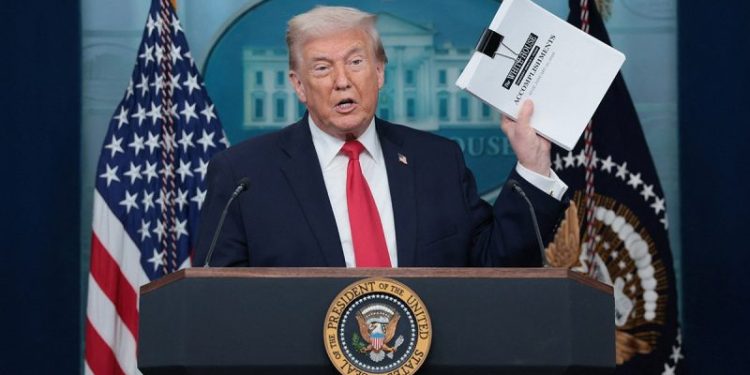 Trump appears at White House briefing one year after inauguration