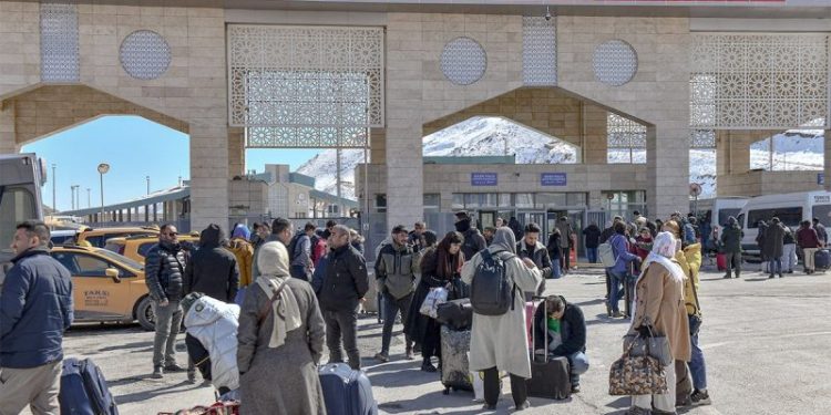 Americans in more than a dozen Middle East nations urged to flee